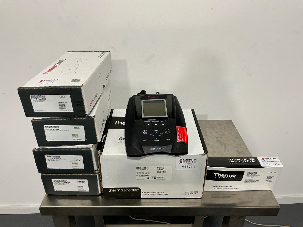 Image of Thermo Scientific Orion STAR  A215 pH / Conductivity Meter